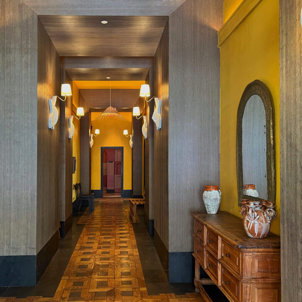 Luxury hotel in dowtown Los Angeles - Corridor with wooden portals at the Proper Hotel.